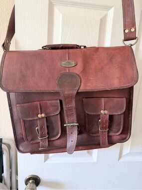 Vintage-Style Brown Leather Laptop Satchel